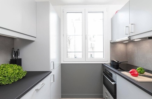 Quartier de Rochechouart Apartment | LivinParis | Luxury 2 Bedrooms Opera II