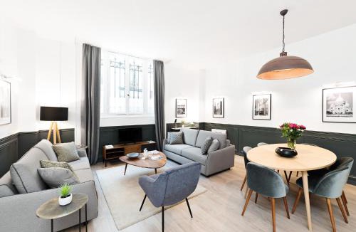 Porte-Saint-Martin Apartment | LivinParis - Luxury 3 Bedrooms République I