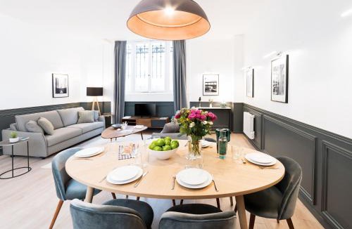 Porte-Saint-Martin Apartment | LivinParis - Luxury 3 Bedrooms République I