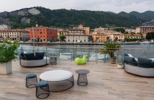 Paratico Bed & Breakfast | LKL Lakeside Lodging