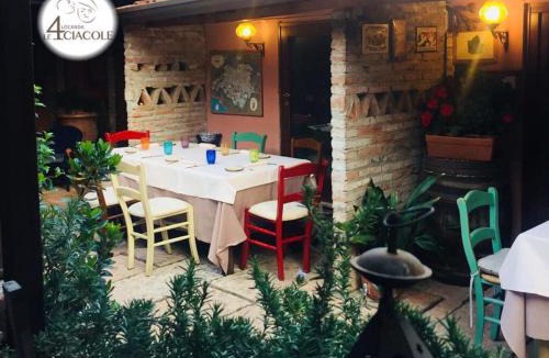Roverchiara Hotel | LOCANDA LE 4 CIACOLE