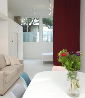 14th Arrondissement Apartment | Loft Moderne et Lumineux
