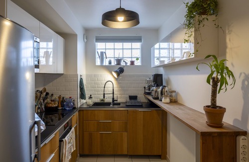 Montreuil Apartment | Logement Familial Avec Terrasse et Parking Sécurisé