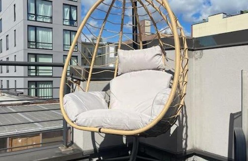 Williamsburg Apartment | Lovely 3 bedroom apartment w/Balcony and BBQ Grill