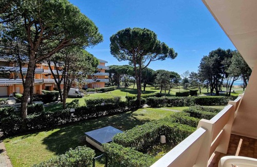 Bibione Lido dei Pini Apartment | Lovely and serene flat near Pluto Beach