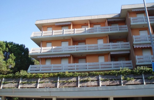 Bibione Lido dei Pini Apartment | Lovely and serene flat near Pluto Beach