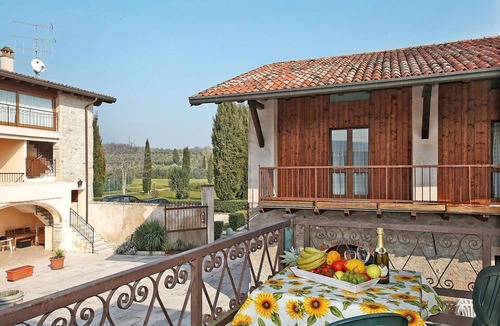 Cunettone Apartment | Lovely apartment for 6 guests with WIFI, A/C, pool, TV, patio and pets allowed
