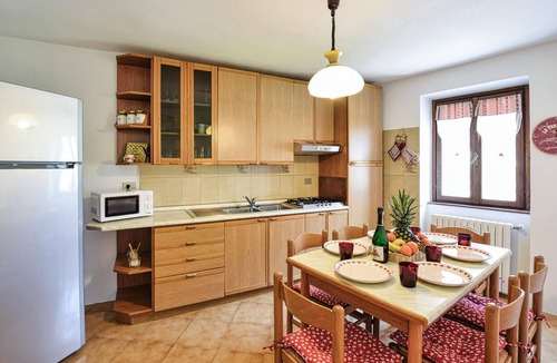 Valtellina Apartment | Lovely apartment in Samolaco with WiFi