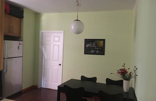Queens House | Lovely private room in Woodside