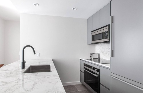Upper East Side Apartment | Lovely UES 1BR w/Doorman, Elevator, Gym, Coworking Spaces, by Blueground
