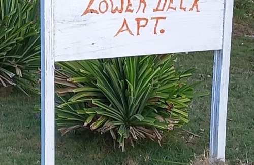 George Town Apartment | Lower Deck apt.