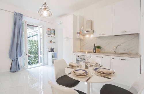 Como Apartment | Luce Apartment - One Bedroom Apartment, Sleeps 4