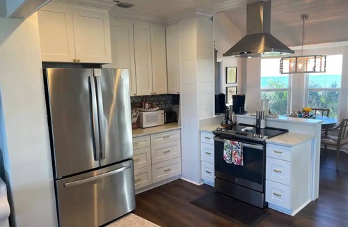 West End House | Lux House West End, Old Bahama Bay Resort