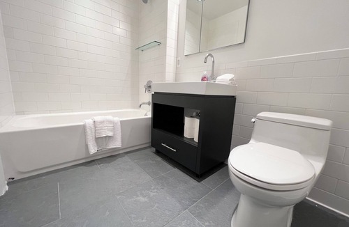 Lincoln Square Apartment | Luxe 2 bedroom apartment in Midtown - 24 hour doorman