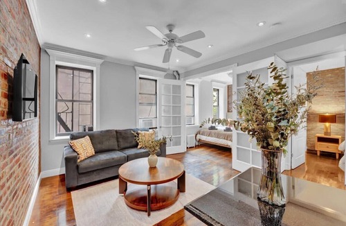 Gramercy Apartment | Luxe 3-Bed 2-Bath | Washer/Dryer + Queen Sofa Bed