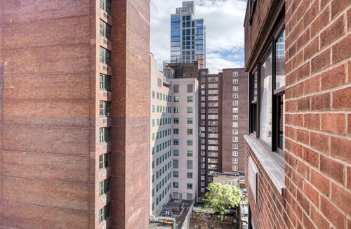 Kips Bay Apartment | Luxe Kips Bay 1BR w/Gym & Doorman, nr Empire State, by Blueground