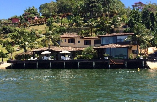 Itanema House | LuxoBrasil #AR21 Villa Caierinhas 08 Suites Angra Vacation Rentals