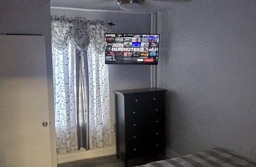 Brooklyn Apartment | Luxurious One Bedroom Apartment located at the Flatbush area