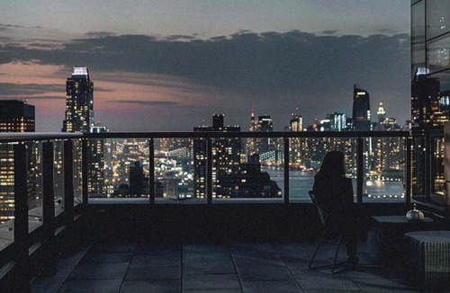 Chelsea Apartment | Luxury 2 Bed/2 Bath NYC Apartment with Stunning Rooftop Views + parking spot