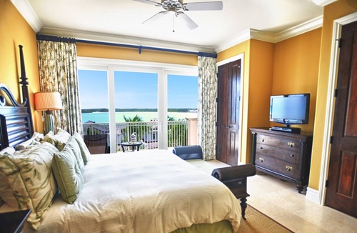 Rokers Point Villa | Luxury 2 Bedroom Residence with Resort Amenities