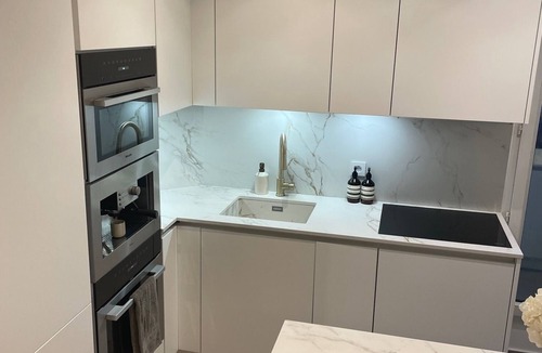 Quartier Sainte-Avoye Apartment | LUXURY 3 BEDROOM & 3 BATHROOM APARTMENT WITH TERRACE NEAR THE LOUVRE