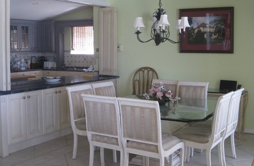 Nassau House | Luxury Beach-front house, perfect location! Cable Beach BEAUT! Walk to Baha Mar