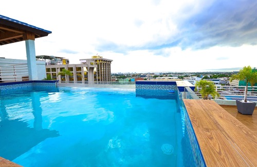 Eden Gardens Condo | luxury Condo at Kensington Gates
