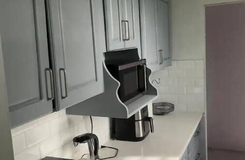Saint Andrew House | Luxury Home Away from Home in Queensboro