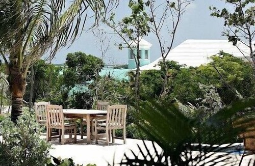 George Town House | Luxury Home in Feb. Pt. with dip pool, spectacular ocean views, steps to beach
