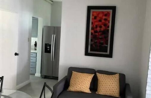 Molynes Gardens House | Luxury Home in Queensboro