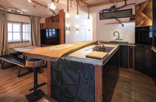 Taisten Apartment | Luxury Larch Loft, perfect for groups/family of up to 6 people