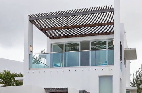 Jimmy Hill Villa | Luxury Ocean View Beach Villa with Private Pool Garden Courtyard in Great Exuma