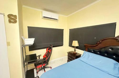 Saint Andrew Apartment | Luxury Penthouse Suit Red Hills