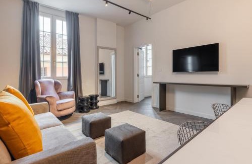 Historic Center Apartment | Luxury styled by Design Club Collection