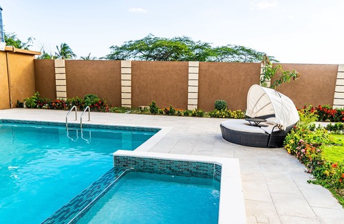 Spring Village Villa | Luxury Villa in scenic South Clarendon!
