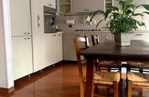 Sud-Est Apartment | Madonna Capuleti House