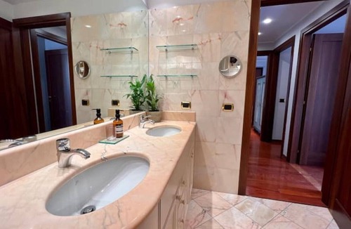 Sud-Est Apartment | Madonna Capuleti House