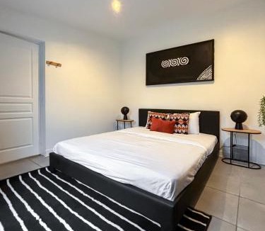 Gagny Villa | Maison avec Terrasse proche Gare pour Paris et Disneyland - 6 personnes