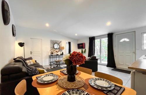 Gagny Villa | Maison avec Terrasse proche Gare pour Paris et Disneyland - 6 personnes