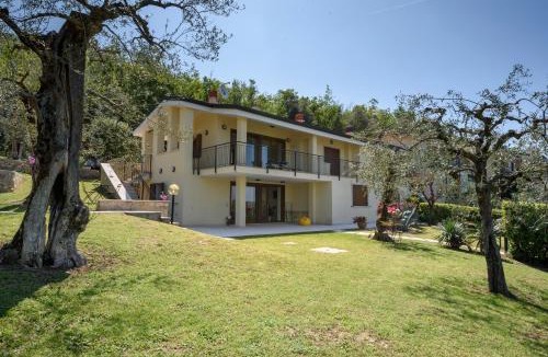 Frader Villa | Maison Balù Villa
