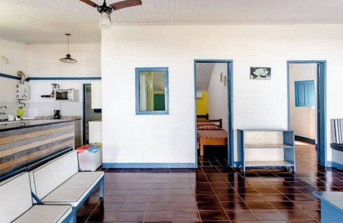 Mangaratiba House | Maison Bleue sur la Plage, Grande Cour Arrière Devant la mer