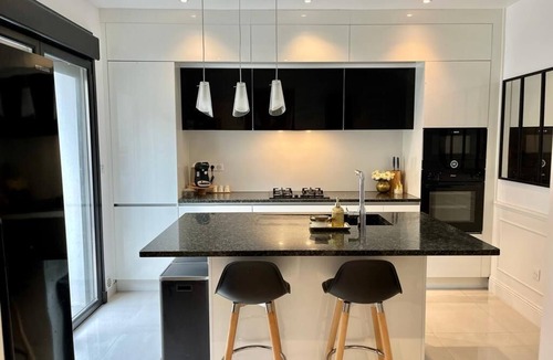 Creteil House | Maison Calme - Bords de Marne - À 8km de Paris