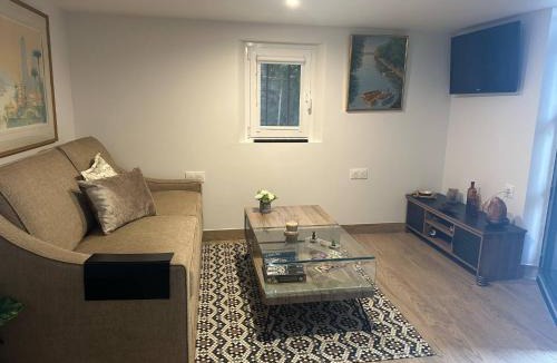 Chennevieres-sur-Marne Apartment | Maison Changrila