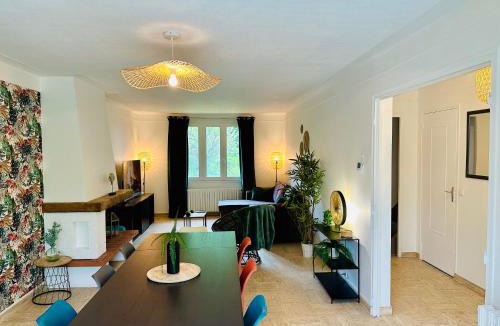 Chessy House | Maison Le M - Disneyland Parking