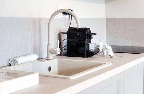 Como City Centre Apartment | Marinetti Suite 7