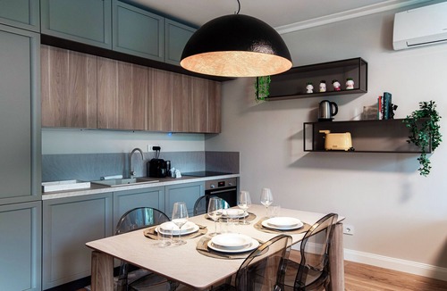Como City Centre Apartment | Marinetti Suite 7