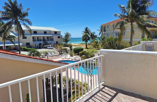 Bahamas Terrace Condo | Marvelous 2-bedroom condo in Freeport with WiFi