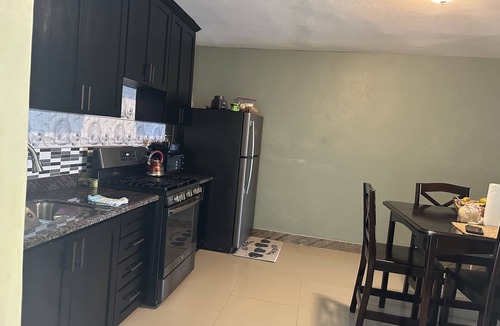 Whitehouse Apartment | Marvette s luxury two bedrooms villa