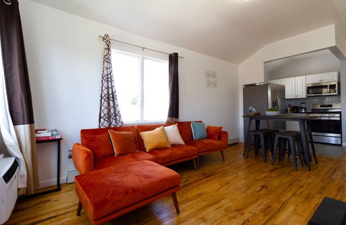 East New York Apartment | Midtown ·Stylish & Spacious 2 Bedrooms Duplex in Brooklyn, NY