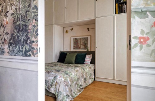 Milan Centre Apartment | Milano Central Quiet Terrace Elegante